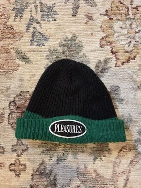 PLEASURES Black & Green Two Tone Knit Beanie